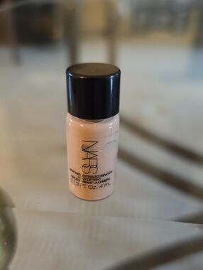 NARS  Liquid Foundation Sample Bottle 4ml Light 5 Small
